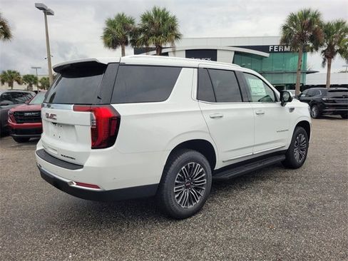 New 2026 GMC Yukon Elevation image 13