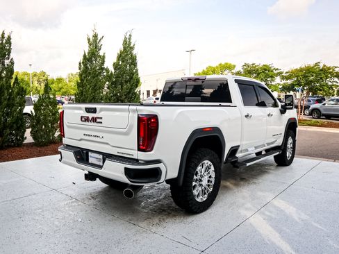 Used 2020 GMC Sierra 3500 Denali w/ Denali Ultimate Package AWD/4WD image 11