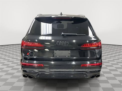 Used 2022 Audi SQ7 Premium Plus w/ SQ7 Black Optic Package image 3