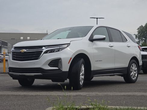 Used 2022 Chevrolet Equinox LT AWD/4WD image 13