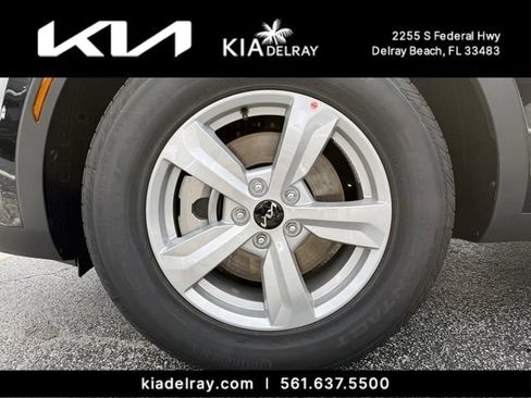New 2026 Kia Sorento LX FWD image 29