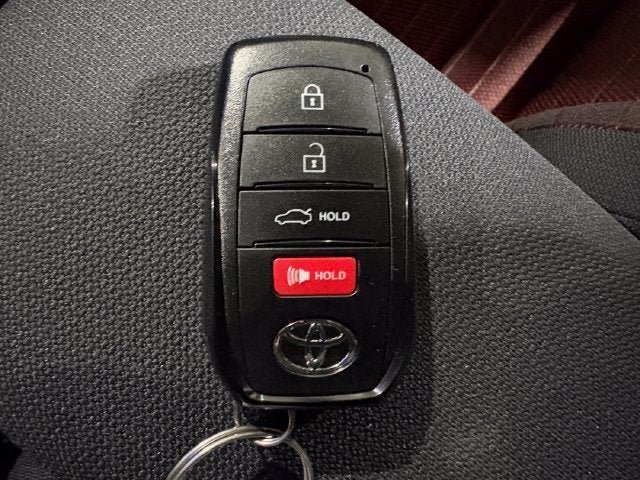 Used 2026 Toyota Corolla SE FWD image 14