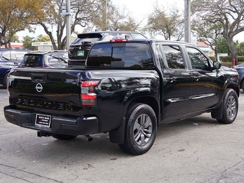 Used 2025 Nissan Frontier SV w/ SV Convenience Package image 11
