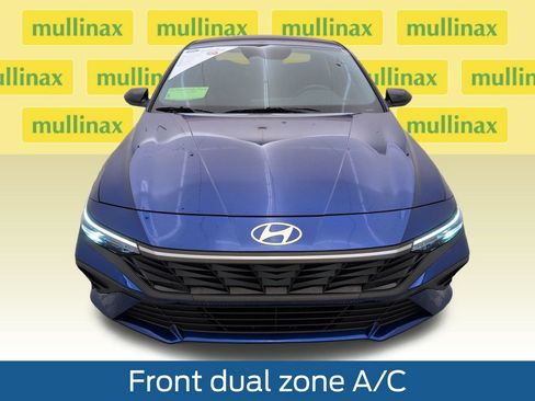 Used 2025 Hyundai Elantra Sport FWD image 14