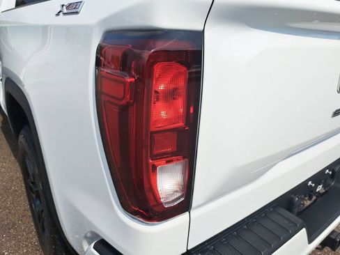 New 2026 GMC Sierra 1500 Elevation image 33
