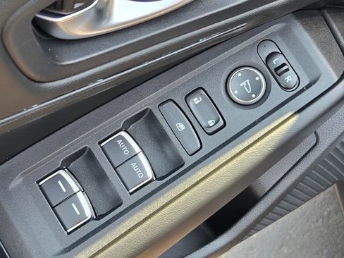 Used 2023 Honda Accord EX image 17