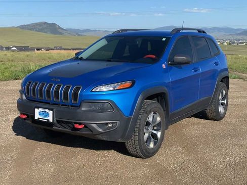Used 2018 Jeep Cherokee Trailhawk AWD/4WD image 8
