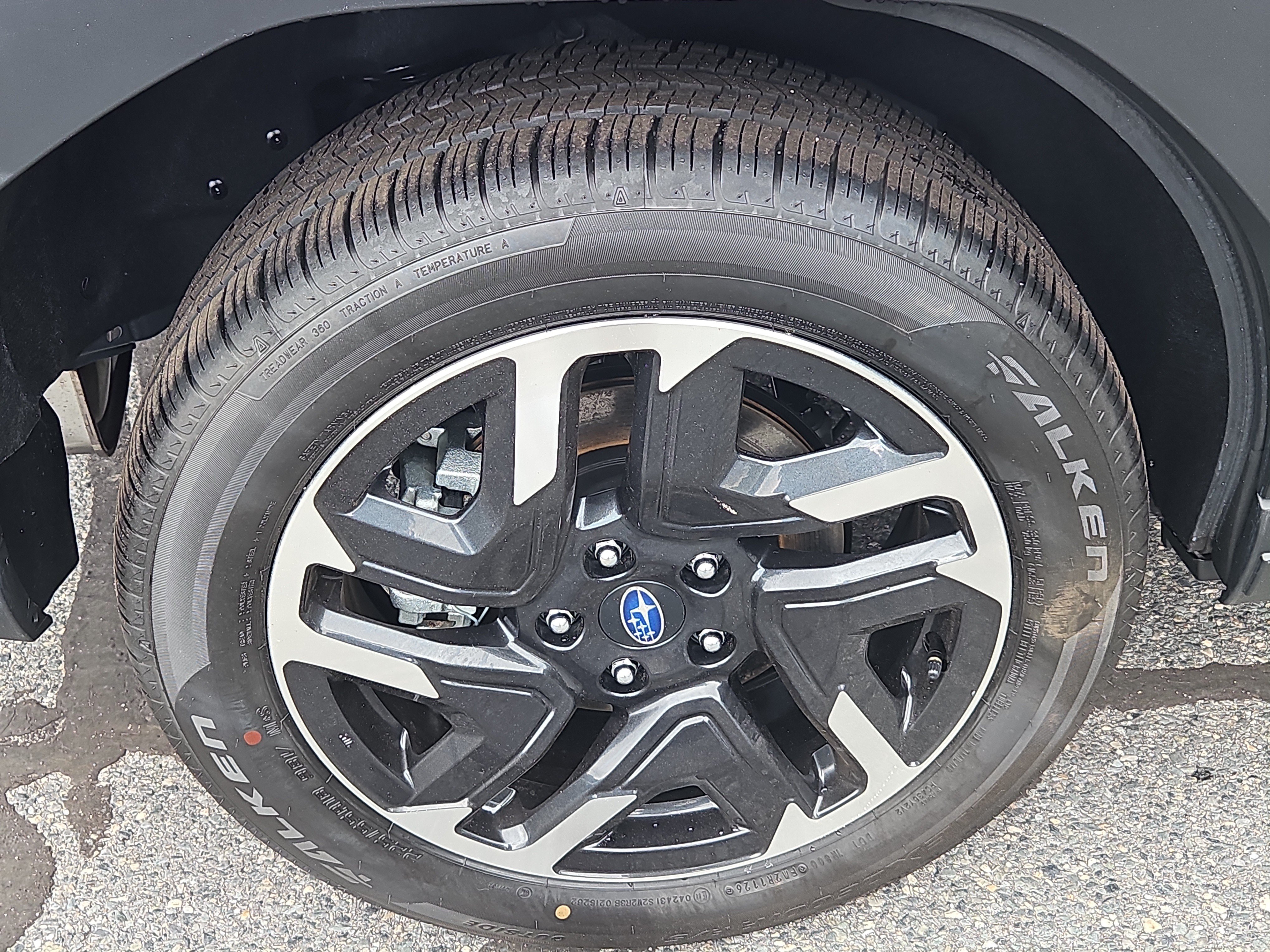 New 2026 Subaru Forester Premium AWD/4WD image 3