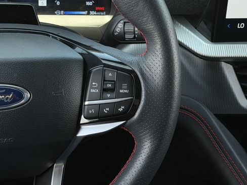 Used 2025 Ford Explorer ST-Line RWD image 16