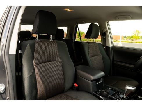 Used 2024 Toyota 4Runner TRD Off-Road AWD/4WD image 19