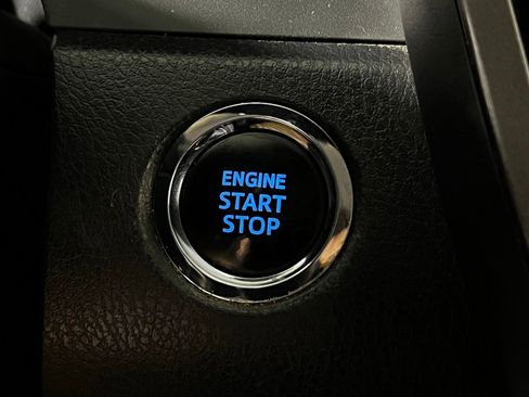 Certified 2023 Toyota Camry SE w/ Convenience Package FWD image 18