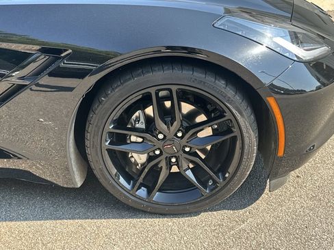 Used 2019 Chevrolet Corvette Stingray Coupe w/ Carbon Flash Badge Package RWD image 12