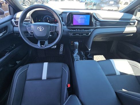 Used 2026 Toyota Camry SE FWD image 8