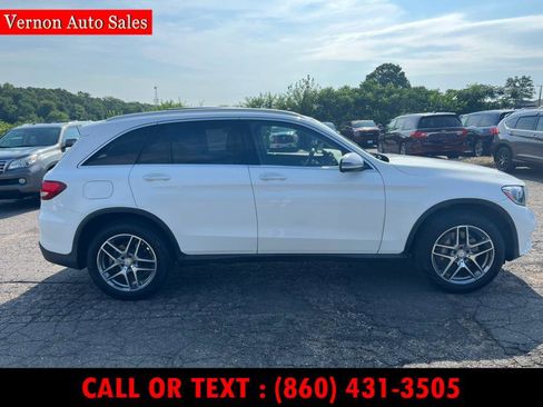 Used 2016 Mercedes-Benz GLC 300 4MATIC image 4