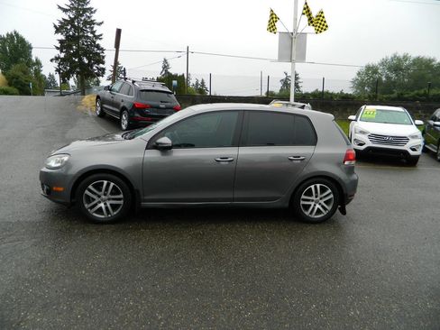 Used 2011 Volkswagen Golf TDI FWD image 5