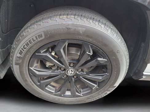 Used 2023 Toyota RAV4 XSE AWD/4WD image 9