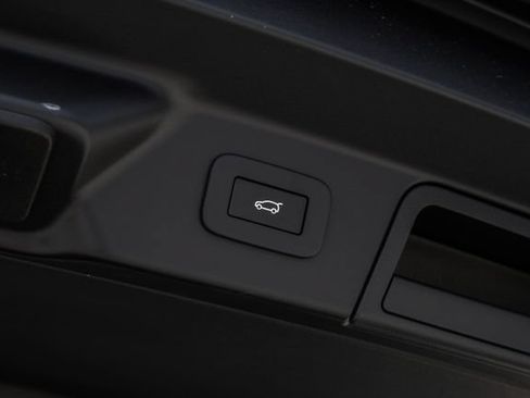 New 2026 Land Rover Range Rover Velar S AWD/4WD image 66