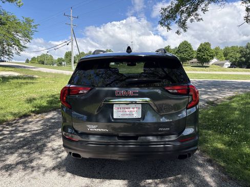 Used 2019 GMC Terrain SLE w/ Infotainment Package I AWD/4WD image 4