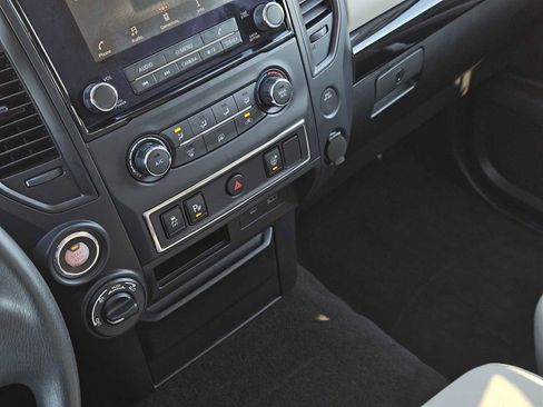 Used 2022 Nissan Titan SV w/ Accessory Utility Package image 19