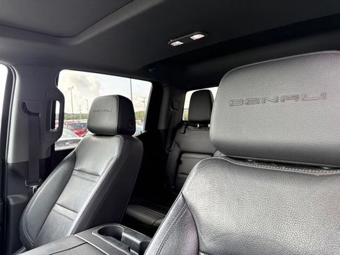 Used 2020 GMC Sierra 1500 Denali w/ Denali Ultimate Package AWD/4WD image 25