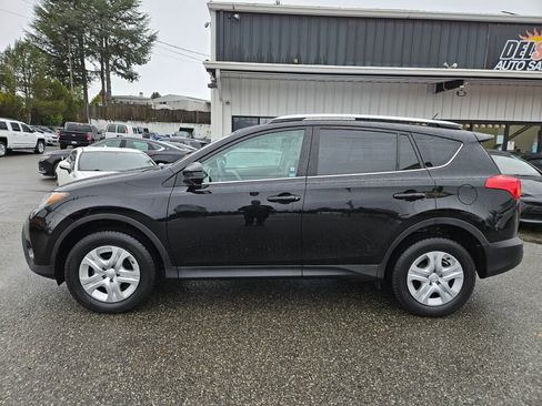 Used 2013 Toyota RAV4 LE image 10