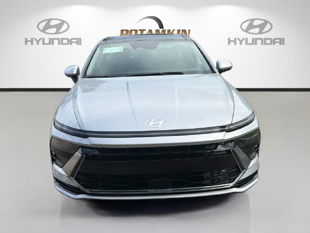 New 2026 Hyundai Sonata SEL FWD image 2