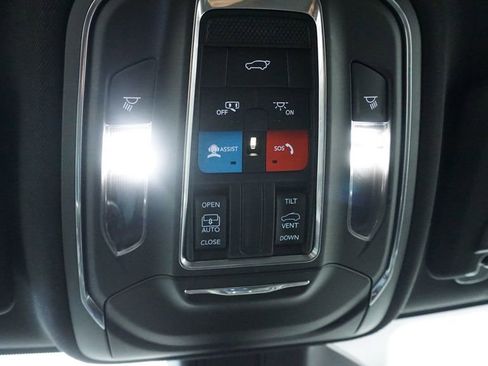 Certified 2023 Jeep Grand Cherokee L Laredo image 38