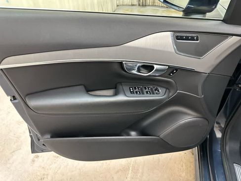 Used 2023 Volvo XC90 B5 Core w/ Protection Package AWD/4WD image 29