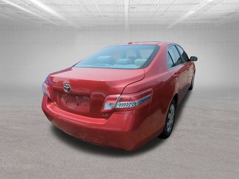 Used 2011 Toyota Camry LE FWD image 10