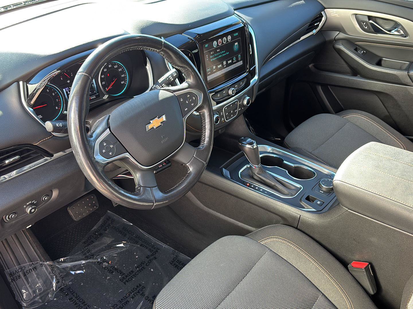 Used 2018 Chevrolet Traverse LT w/ LPO, Floor Liner Package AWD/4WD image 12