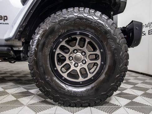 Used 2023 Jeep Wrangler Unlimited Rubicon 392 w/ Xtreme Recon 35" Tire Package AWD/4WD image 36