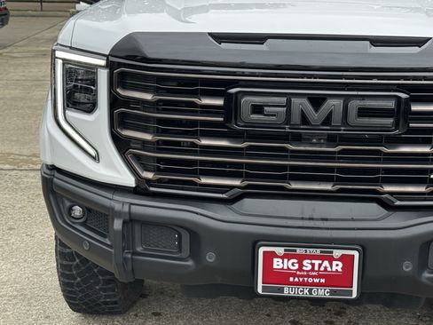 Used 2024 GMC Sierra 1500 AT4X AWD/4WD image 6