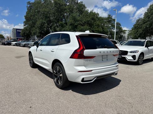 New 2026 Volvo XC60 B5 Core w/ Climate Package image 4
