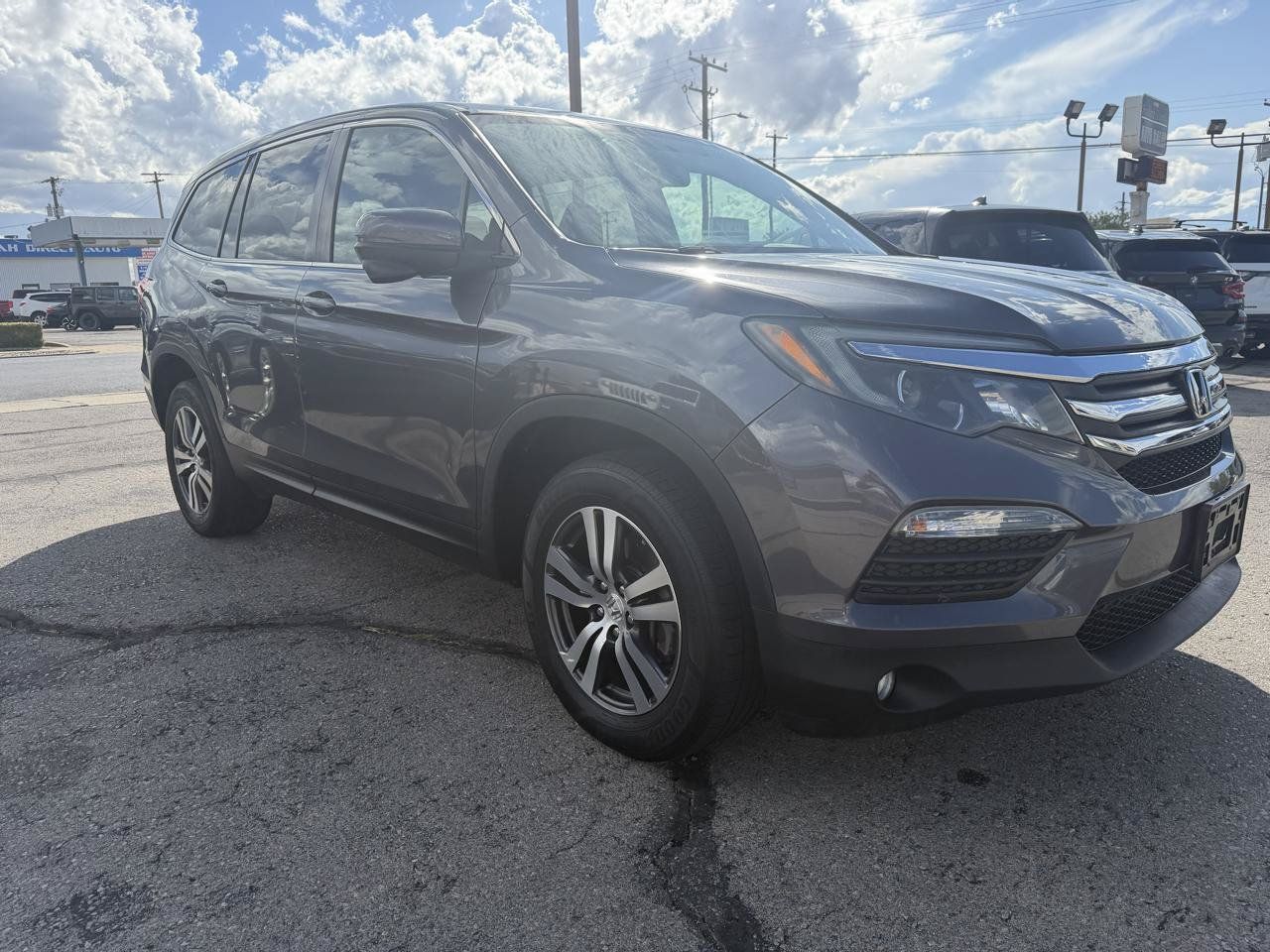 Used 2017 Honda Pilot EX-L image 3