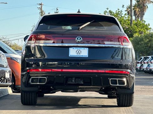 New 2026 Volkswagen Atlas Cross Sport SEL Premium R-Line AWD/4WD image 6