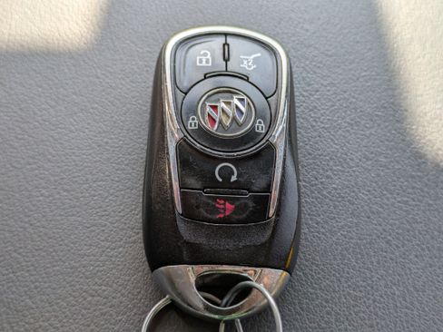 Used 2020 Buick Enclave Essence w/ Sport Touring Edition image 33