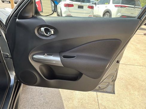 Used 2012 Nissan Juke SL AWD/4WD image 16