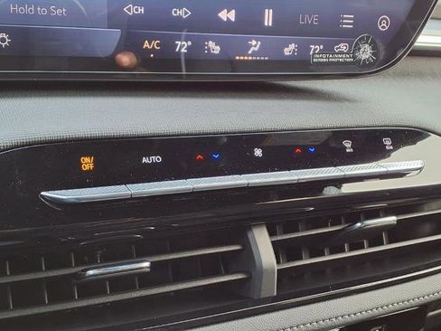 New 2026 Buick Enclave Sport Touring w/ Power Package image 7