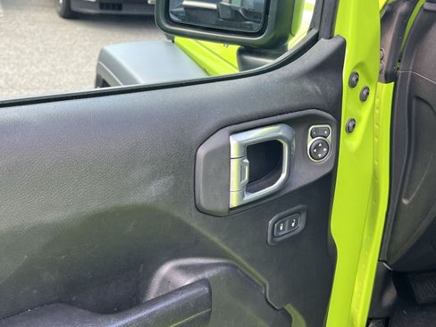 Used 2021 Jeep Wrangler Unlimited Sport AWD/4WD image 12