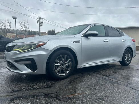 Used 2019 Kia Optima LX image 1