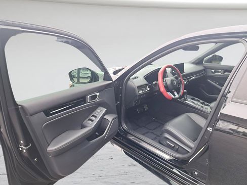 Used 2023 Honda Civic Sport Touring image 9