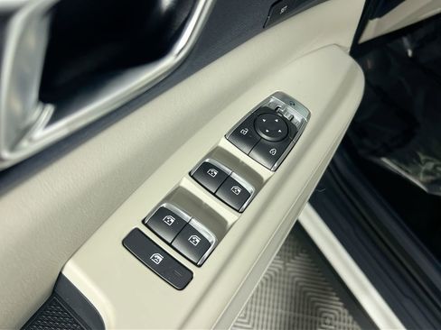 New 2026 Kia Carnival EX image 16