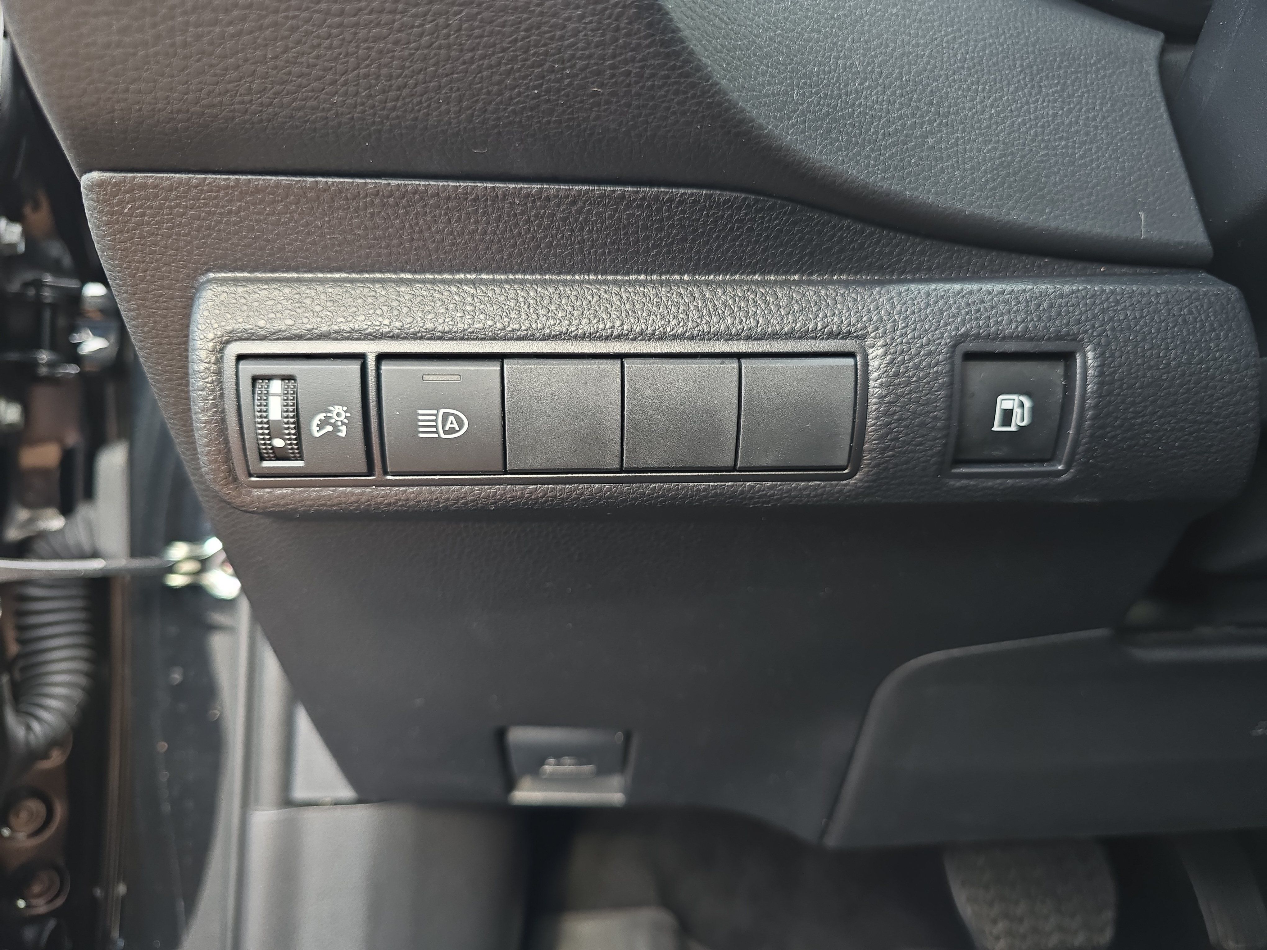 Used 2023 Toyota Corolla LE FWD image 25
