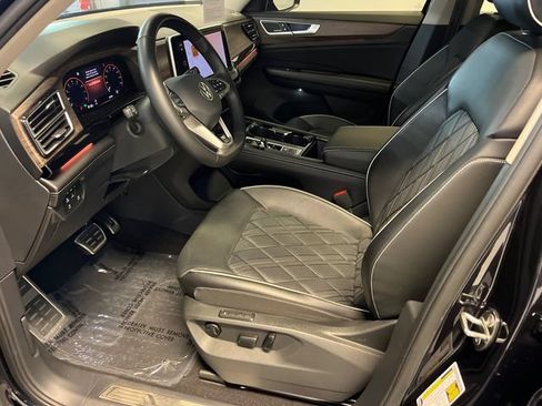 Certified 2024 Volkswagen Atlas SEL Premium R-Line AWD/4WD image 7