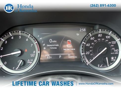 Used 2021 Toyota Highlander XLE AWD/4WD image 17