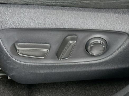 Certified 2025 Toyota RAV4 XLE image 19