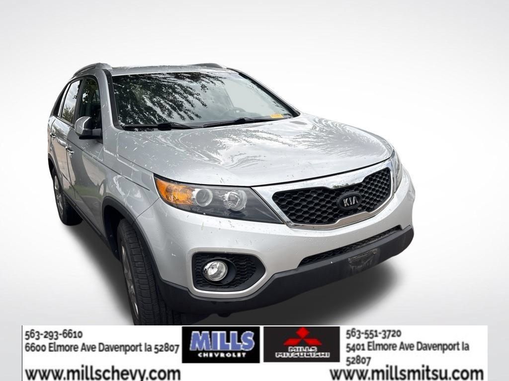 Used 2013 Kia Sorento LX w/ Convenience Pkg FWD image 1