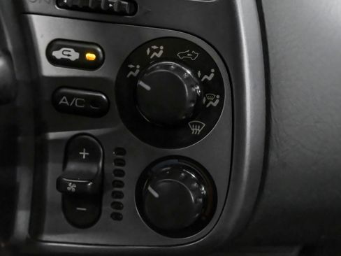 Used 2003 Honda S2000 image 20