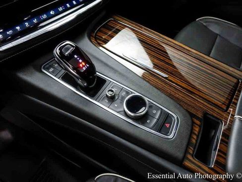 Used 2023 Cadillac Escalade Premium Luxury w/ Performance Package AWD/4WD image 30