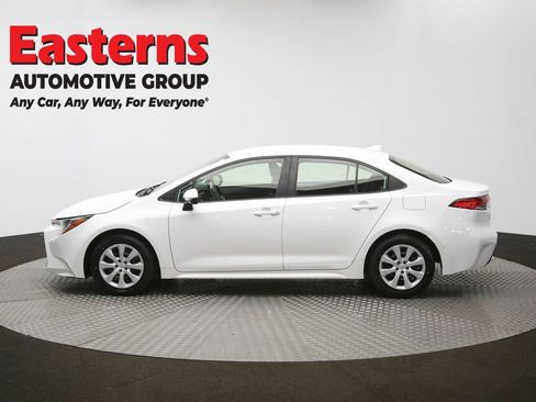 Used 2022 Toyota Corolla LE image 59